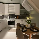 High Rated Private 350 M From Center With Free Parking Leilighet Ålesund