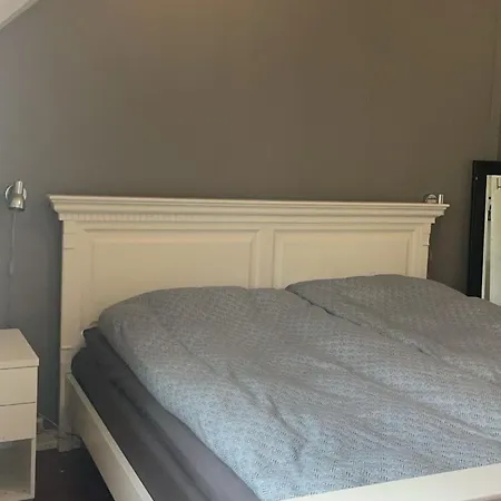 With Free Parking 350 M From The Center Of Alesund
