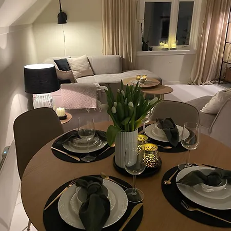 High Rated Private 350 M From Center With Free Parking