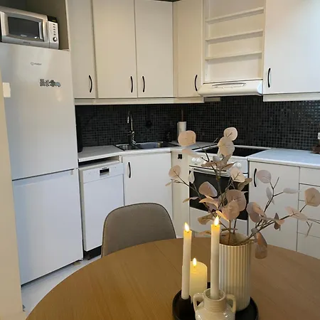 Apartment With Free Parking 350 M From The Center Of Alesund