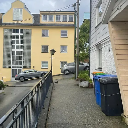 Appartement Private Residence 350 M From The City Center With Free Parking Ålesund