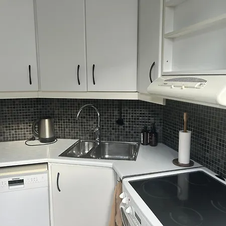 High Rated Private 350 M From Center With Free Parking Ålesund