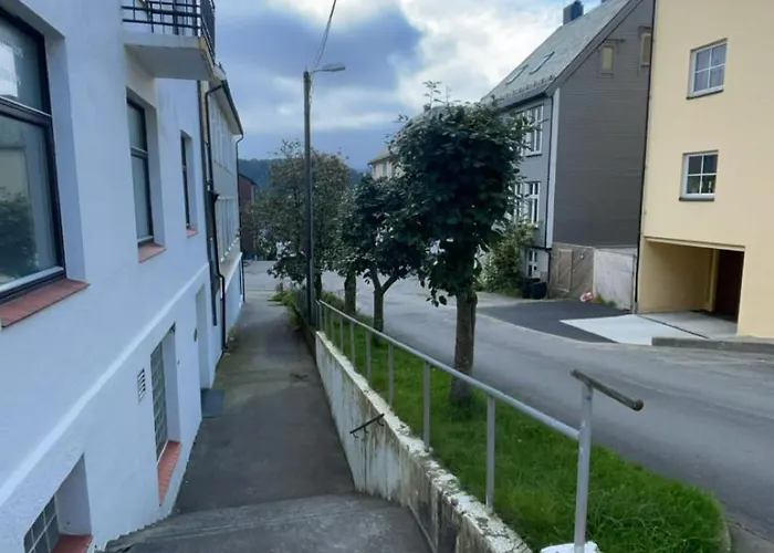 Private Residence 350 M From The City Center With Free Parking