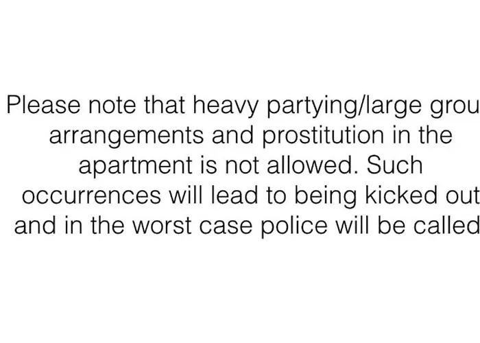 Private Residence 350 M From The City Center With Free Parking Appartement