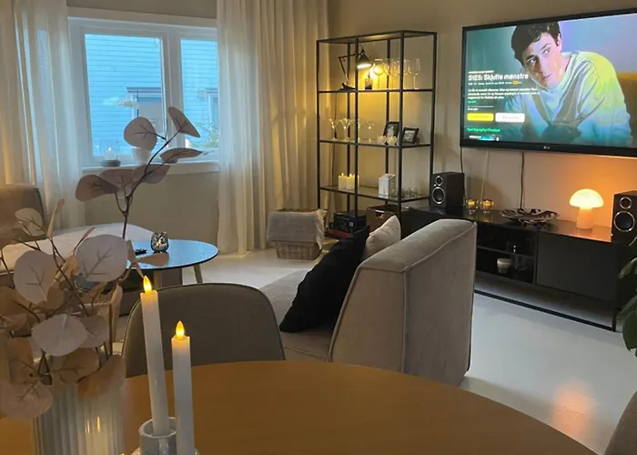 Private Residence 350 M From The City Center With Free Parking Appartement