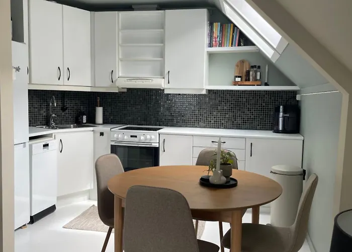 Private 350 M From The Center With Free Parking * Ålesund