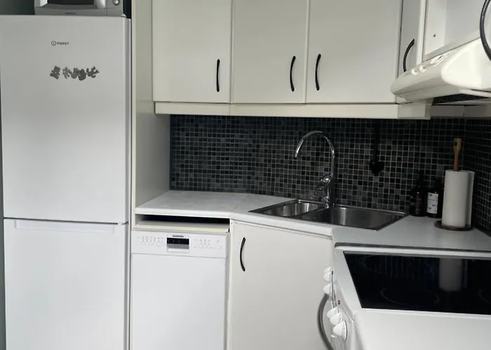 Private Residence 350 M From The City Center With Free Parking *